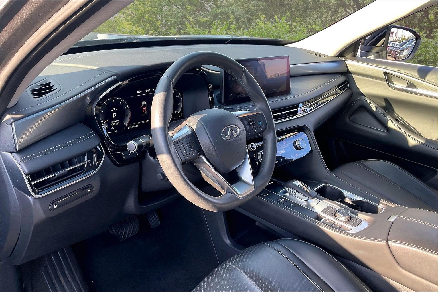 2023 INFINITI QX60 LUXE