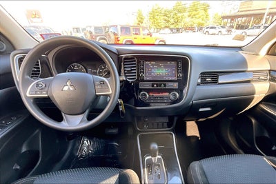 2019 Mitsubishi Outlander ES
