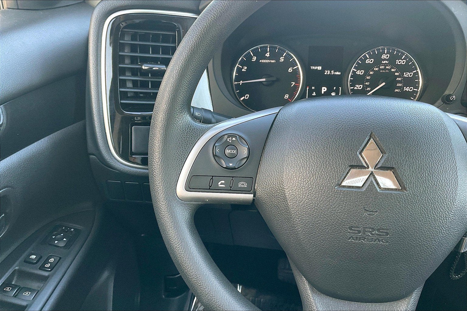 2019 Mitsubishi Outlander ES