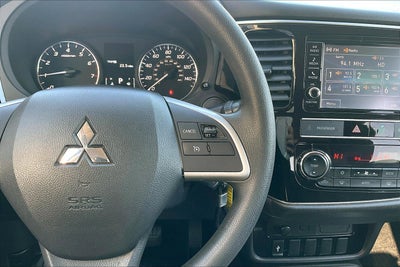 2019 Mitsubishi Outlander ES