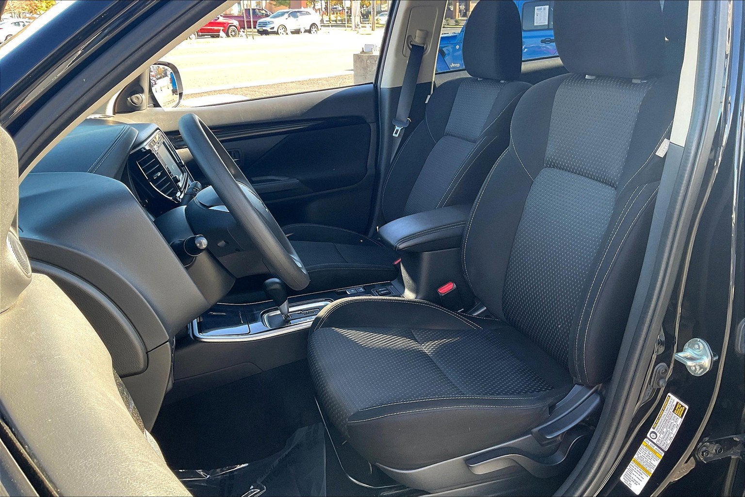 2019 Mitsubishi Outlander ES