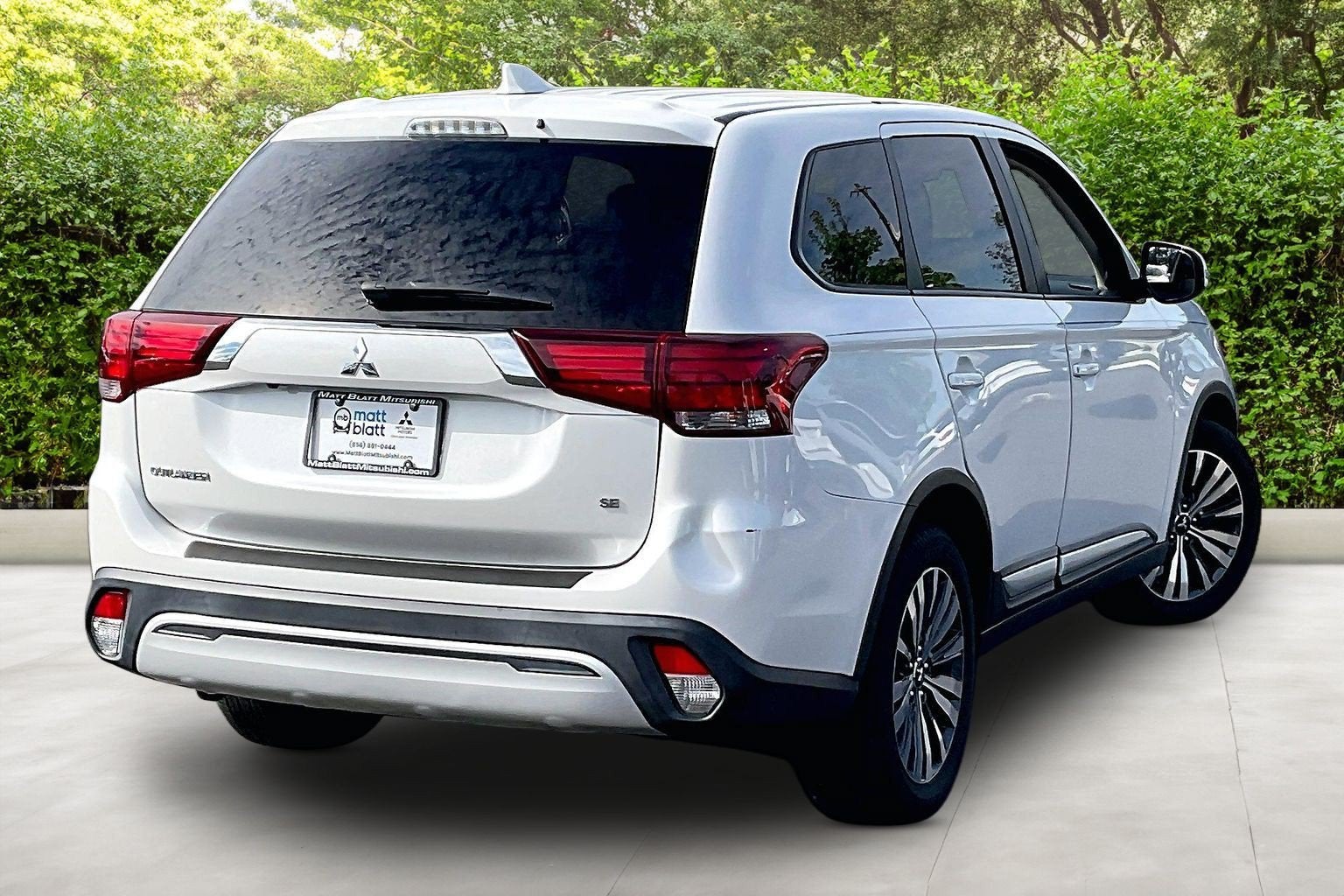 2020 Mitsubishi Outlander SE