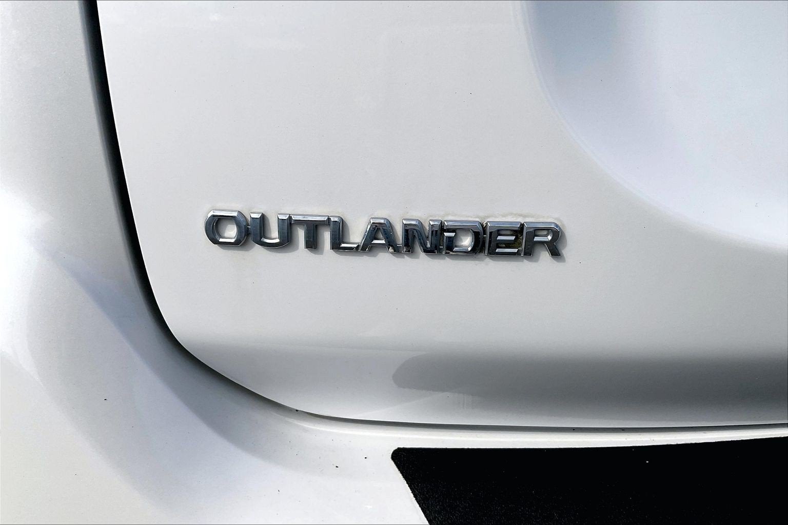 2020 Mitsubishi Outlander SE
