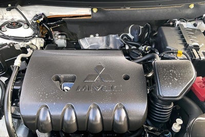 2020 Mitsubishi Outlander SE