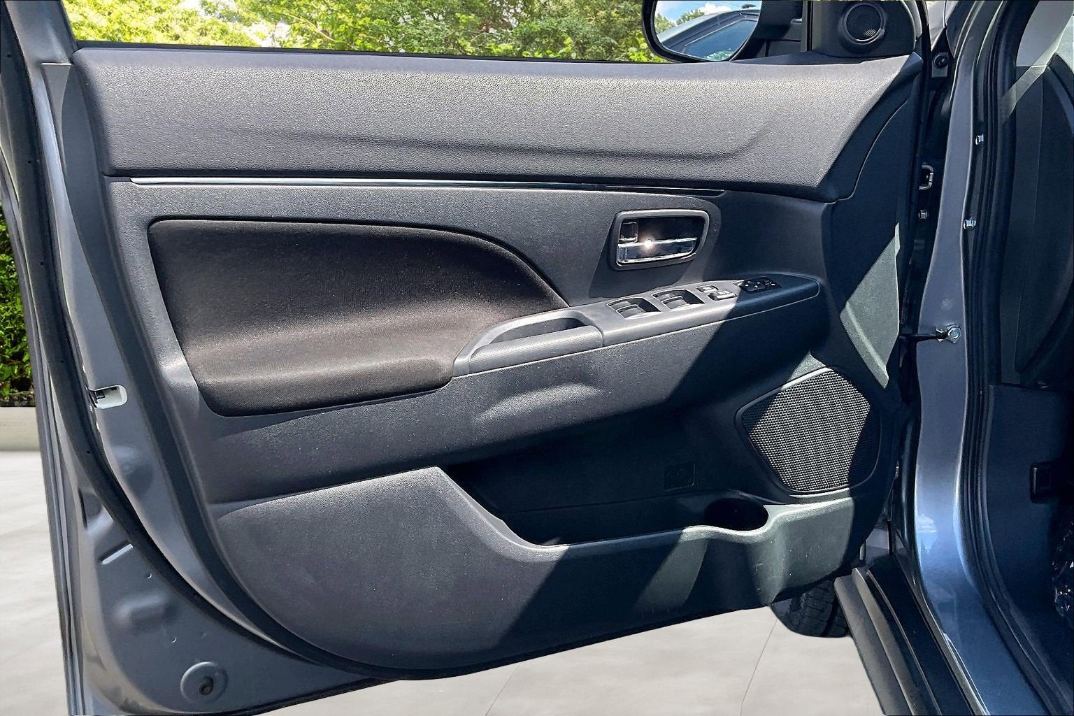 2023 Mitsubishi Outlander Sport ES