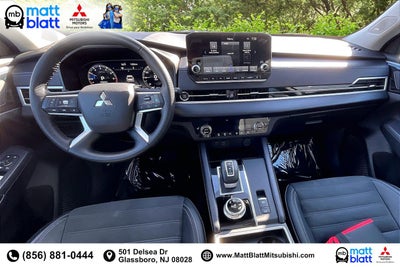 2023 Mitsubishi Outlander SE Special Edition