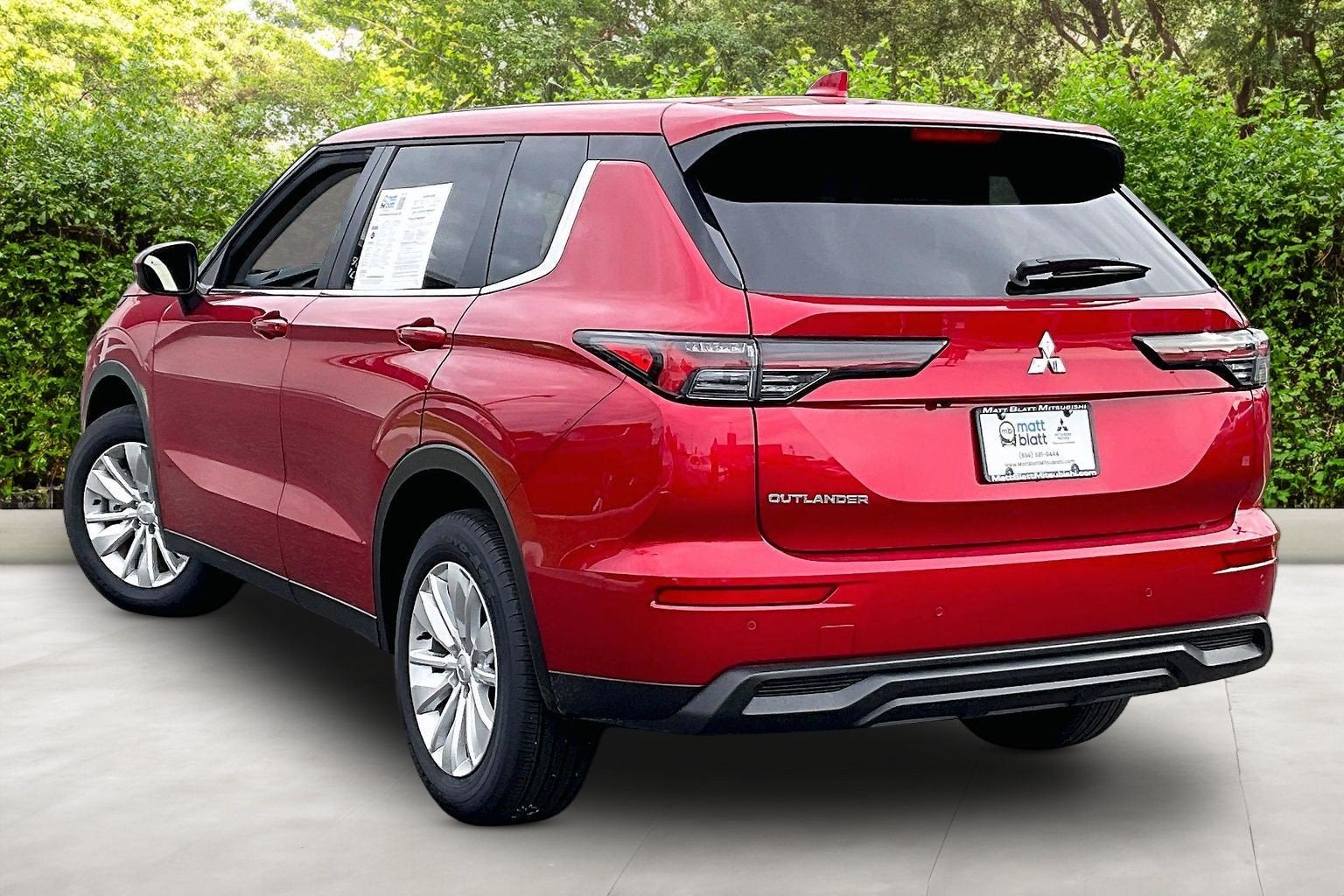 2026 Mitsubishi Outlander ES