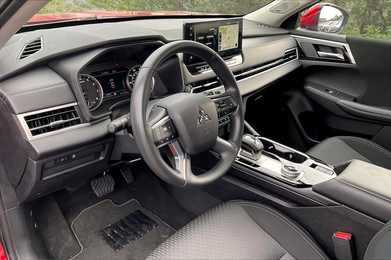2026 Mitsubishi Outlander ES