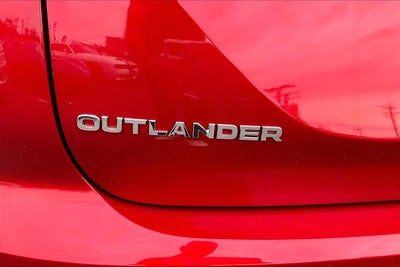 2026 Mitsubishi Outlander ES