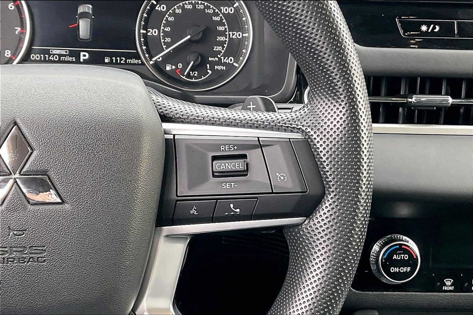 2026 Mitsubishi Outlander ES
