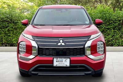 2026 Mitsubishi Outlander ES
