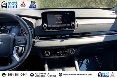 2022 Mitsubishi Outlander ES