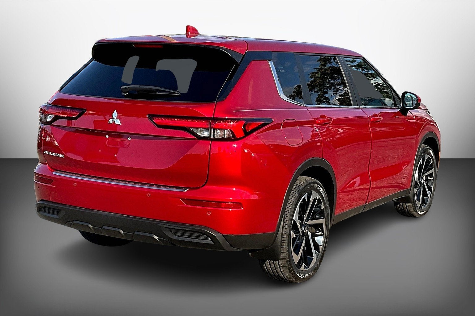 2022 Mitsubishi Outlander ES
