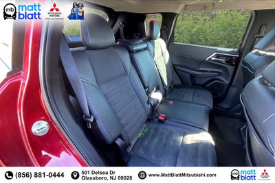 2023 Mitsubishi Outlander SE