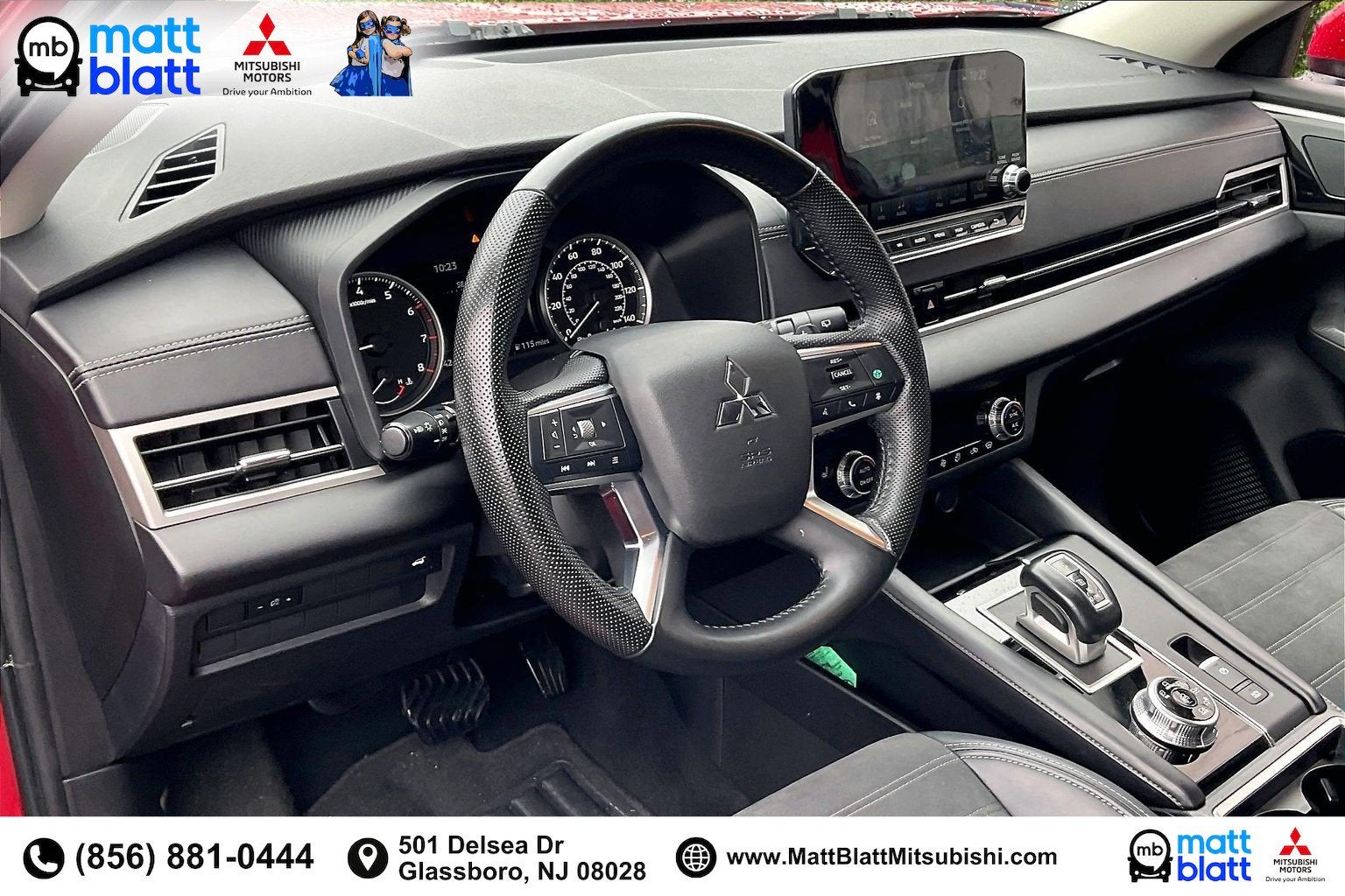 2023 Mitsubishi Outlander SE