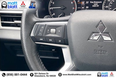 2023 Mitsubishi Outlander SE