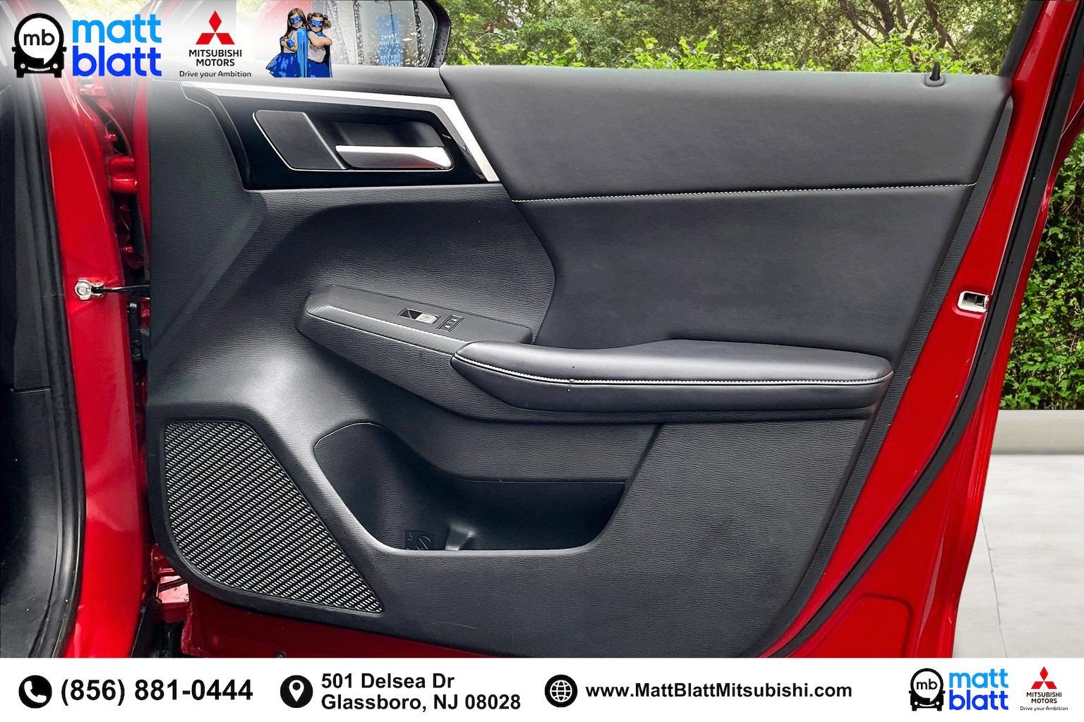 2023 Mitsubishi Outlander SE