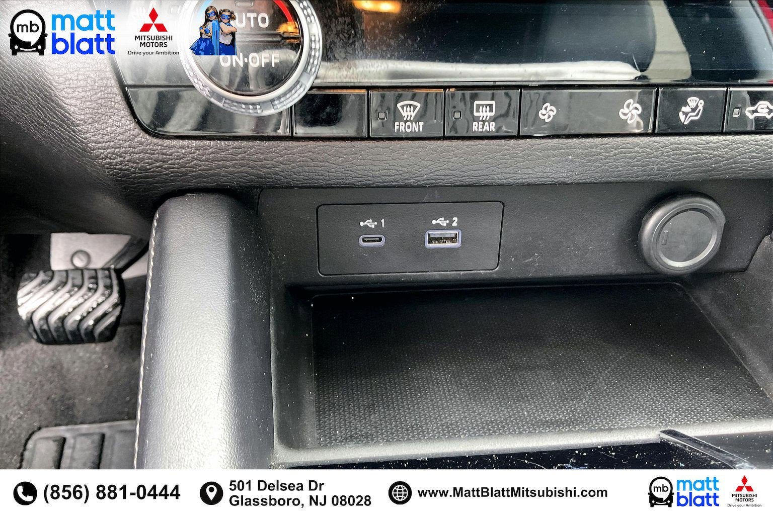 2023 Mitsubishi Outlander SE