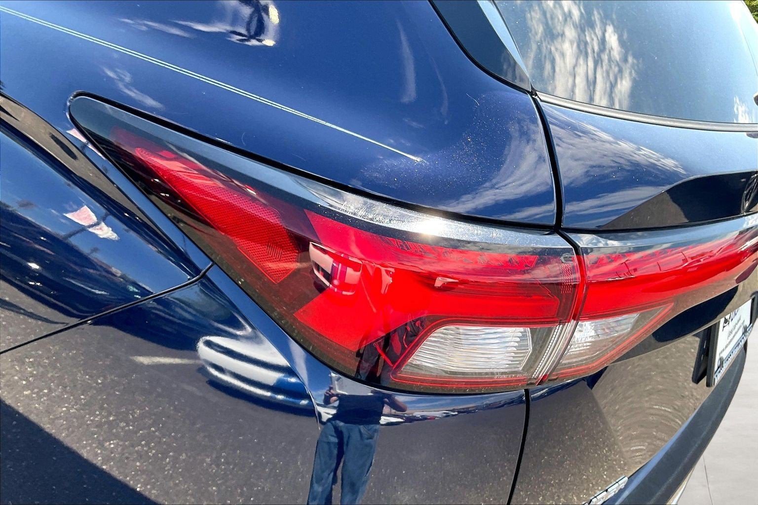 2023 Mitsubishi Outlander SE