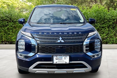2023 Mitsubishi Outlander SE