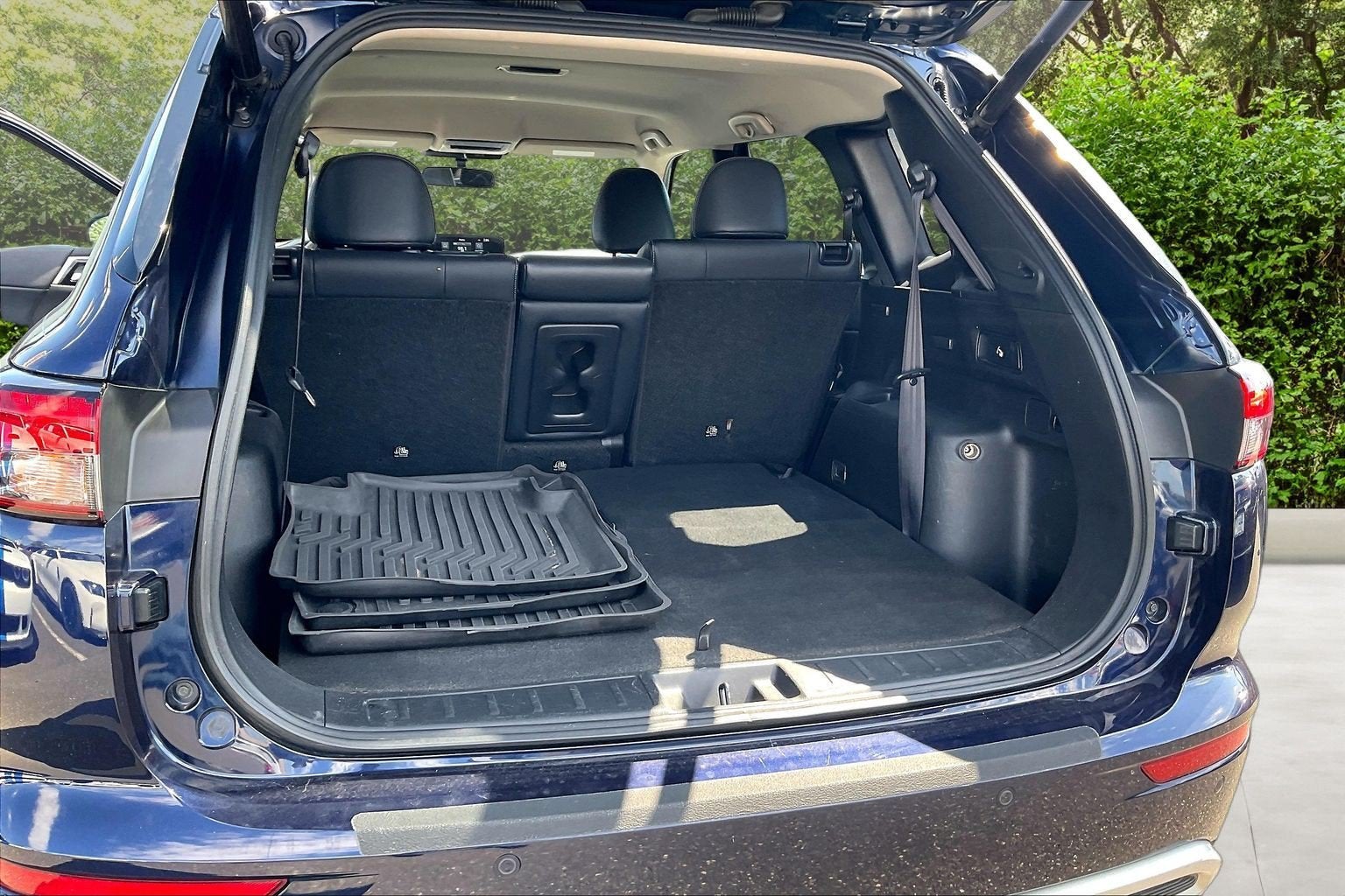 2023 Mitsubishi Outlander SE