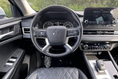 2022 Mitsubishi Outlander SEL