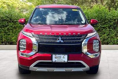 2024 Mitsubishi Outlander SE