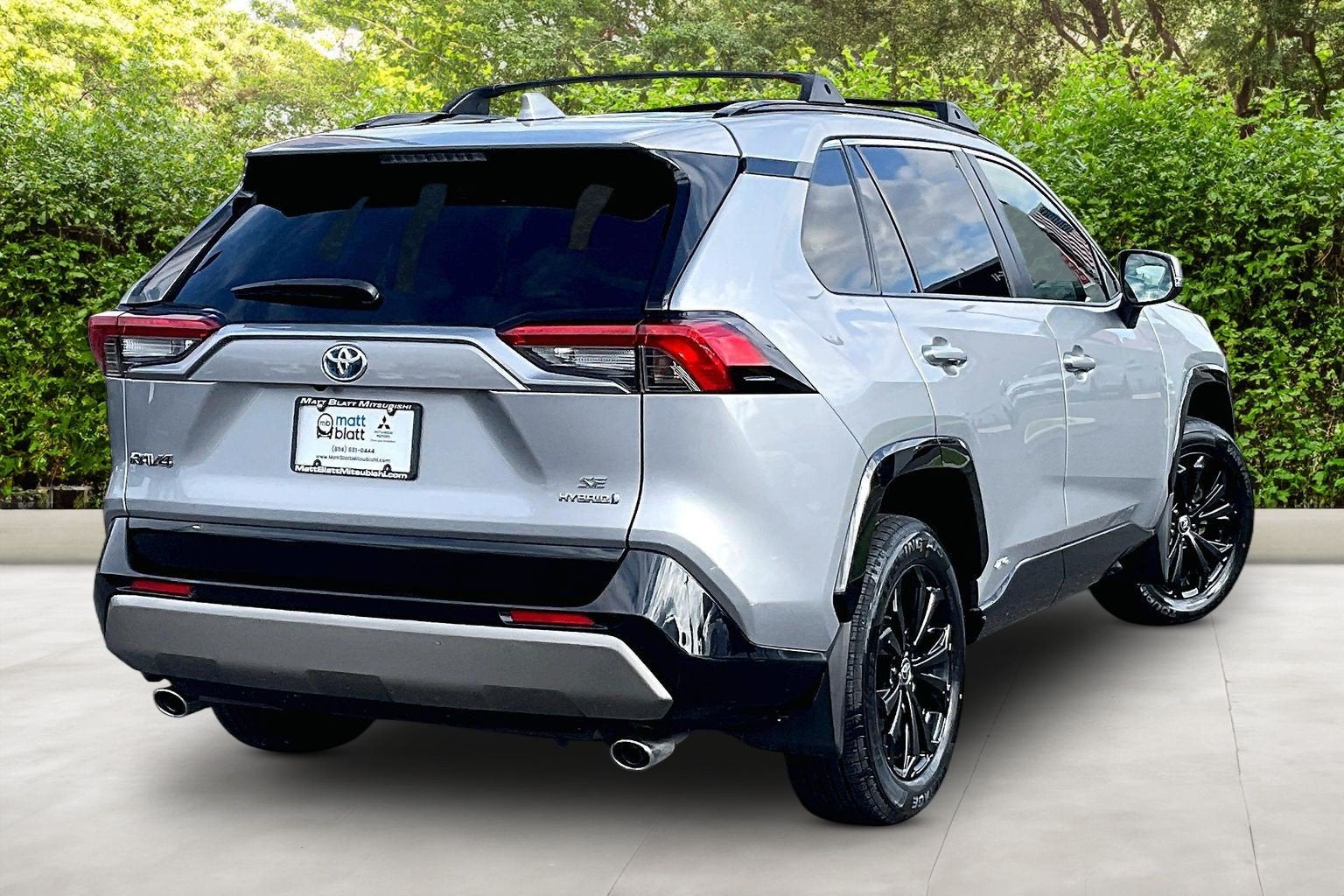 2022 Toyota RAV4 Hybrid SE