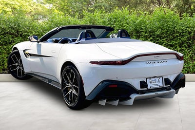 2022 Aston Martin Vantage Base