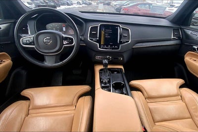 2022 Volvo XC90 Inscription