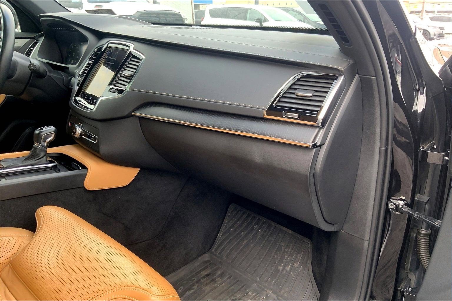 2022 Volvo XC90 Inscription