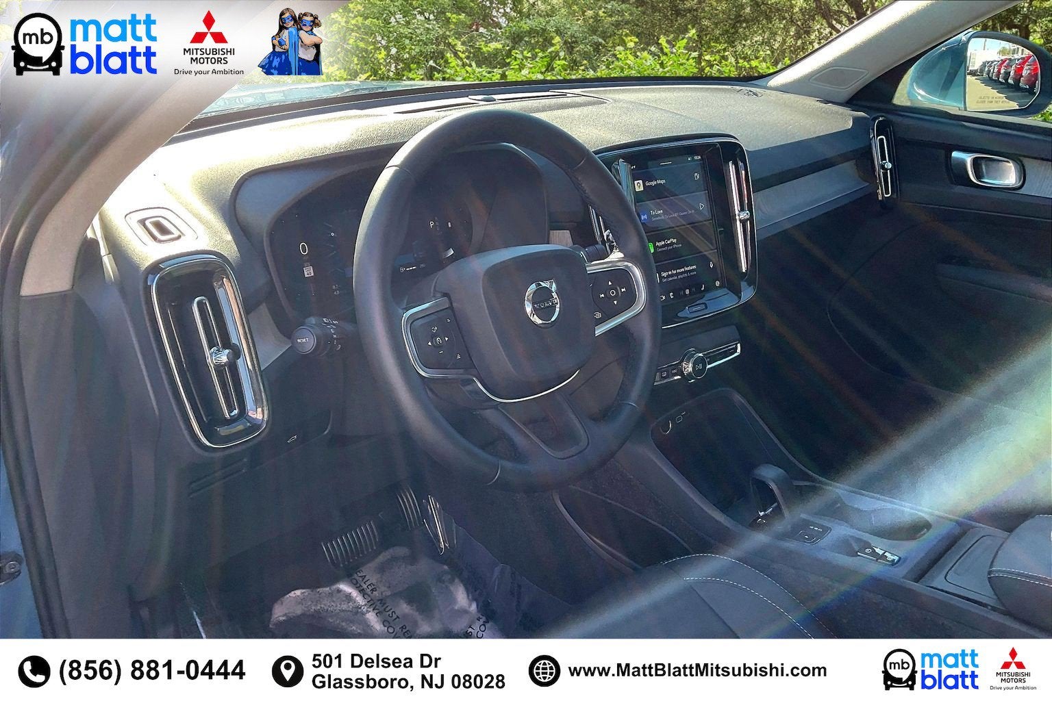 2025 Volvo XC40 Core Bright Theme