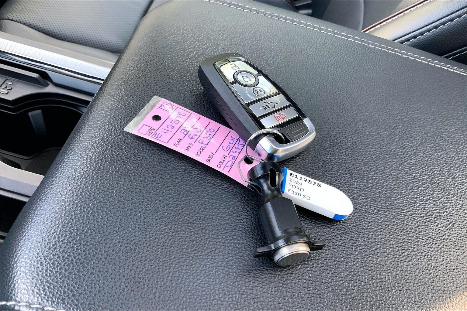 2024 Ford Super Duty F-350 SRW LARIAT