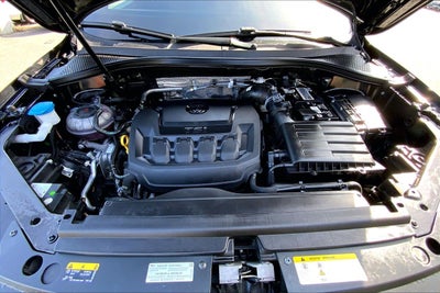 2022 Volkswagen Tiguan SE R-Line Black