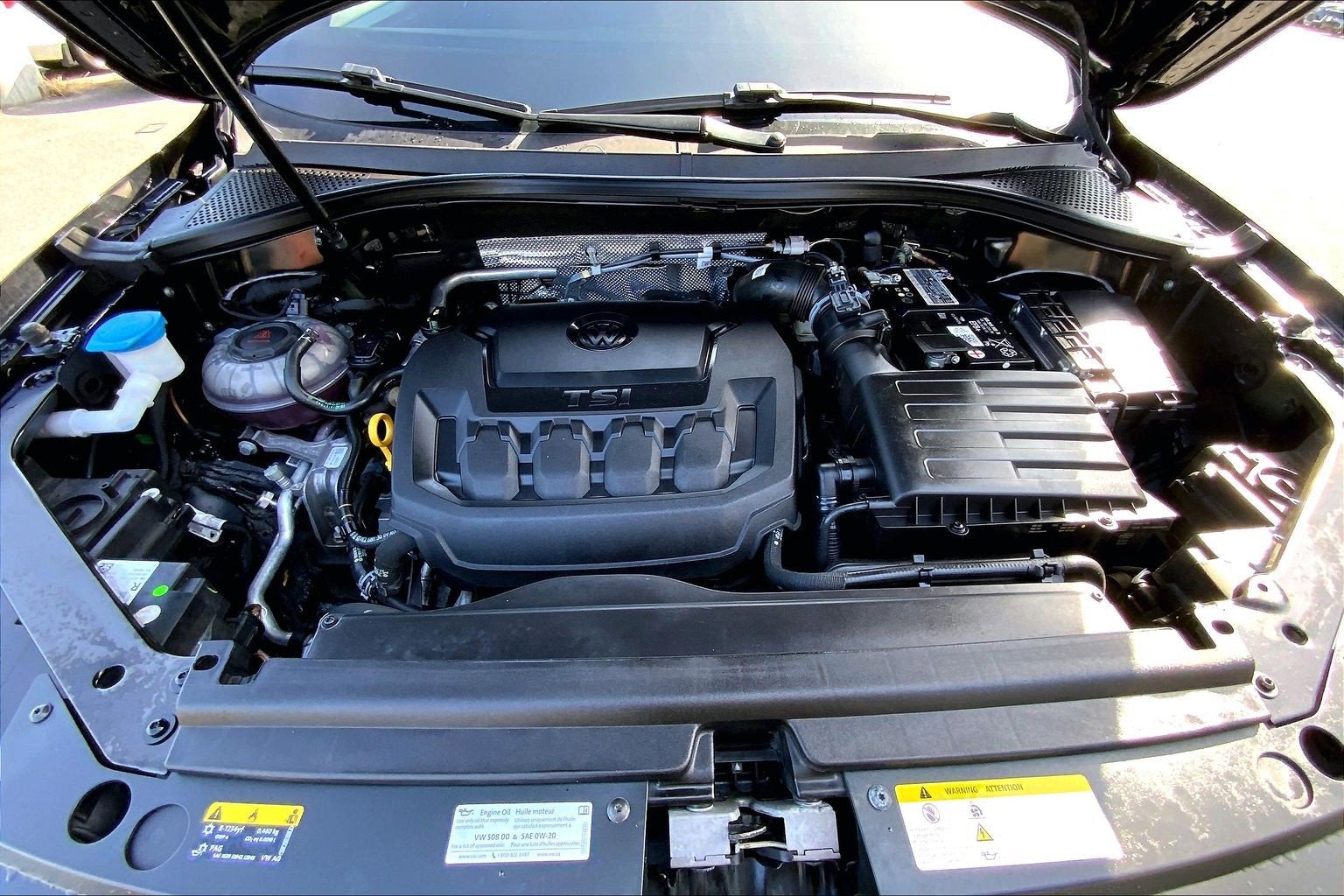 2022 Volkswagen Tiguan SE R-Line Black