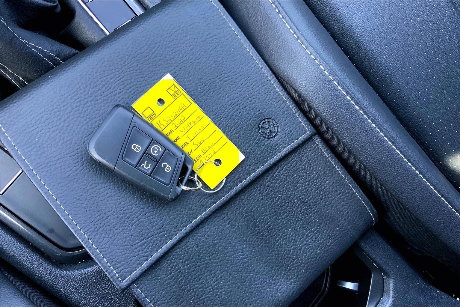 2022 Volkswagen Tiguan SE R-Line Black