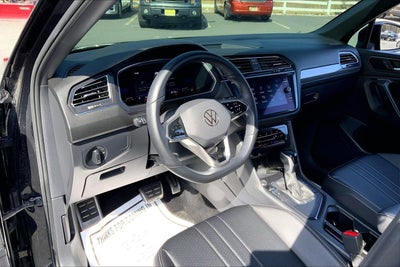2022 Volkswagen Tiguan SE R-Line Black
