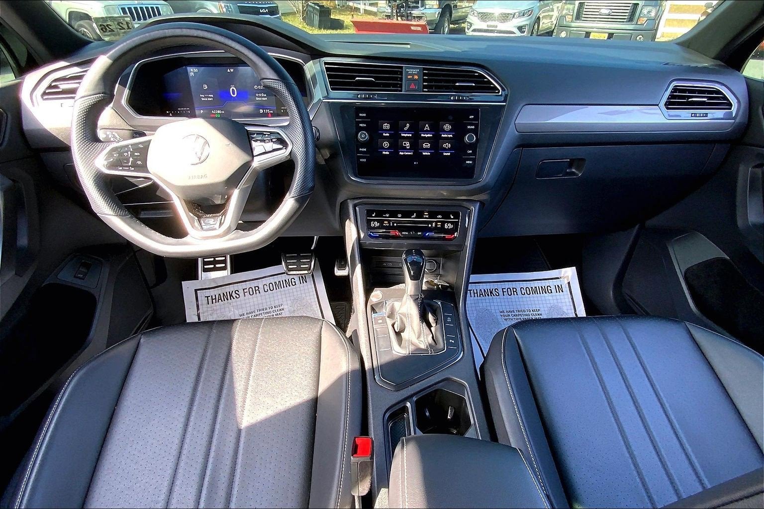 2022 Volkswagen Tiguan SE R-Line Black