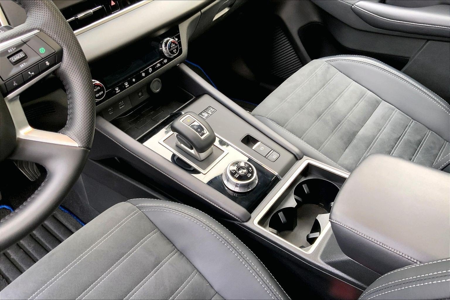 2025 Mitsubishi Outlander Plug-In Hybrid SE PHEV