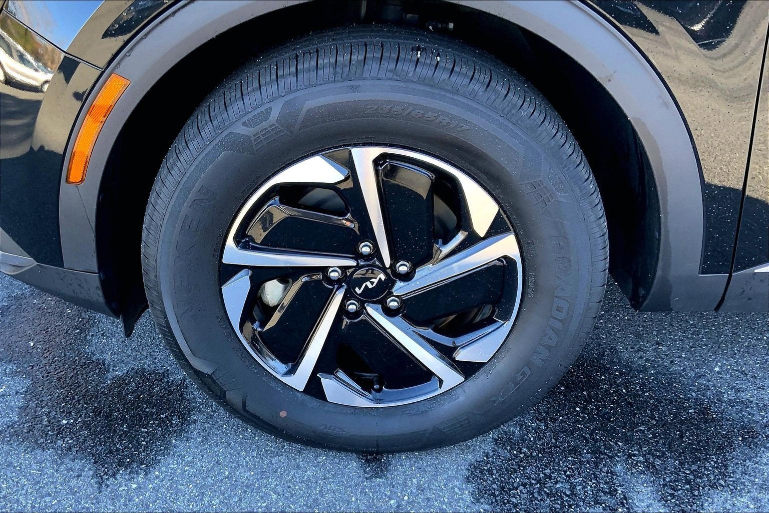 2023 Kia Sportage Hybrid LX