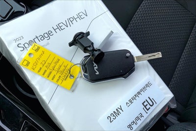 2023 Kia Sportage Hybrid LX