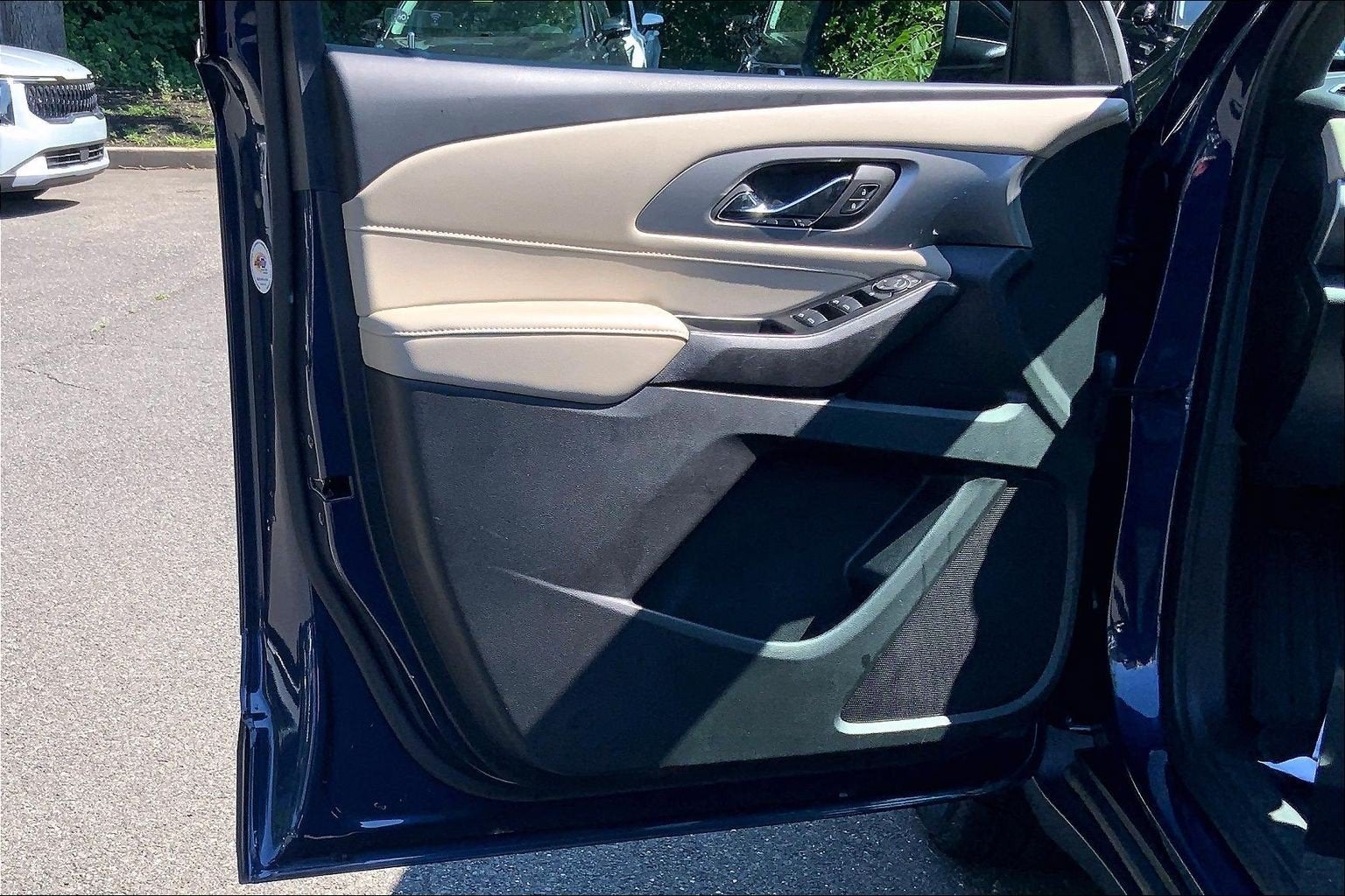 2022 Chevrolet Traverse LS