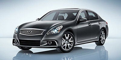 2011 INFINITI G37 Sedan x
