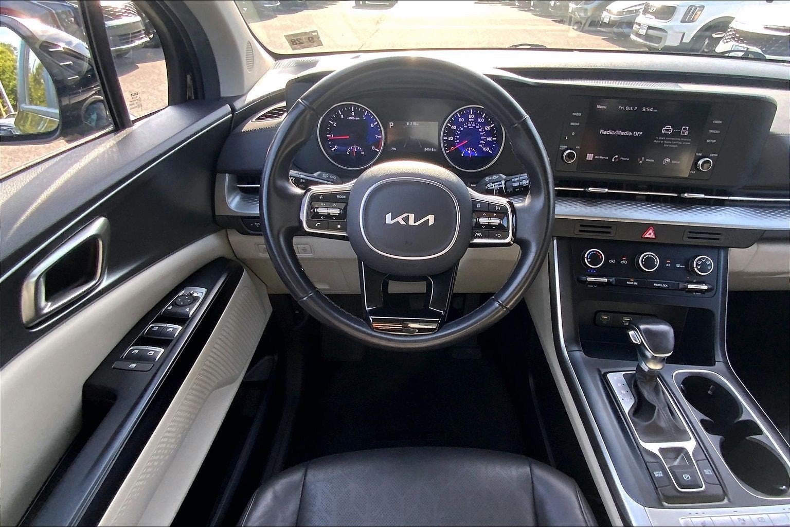 2024 Kia Carnival LX