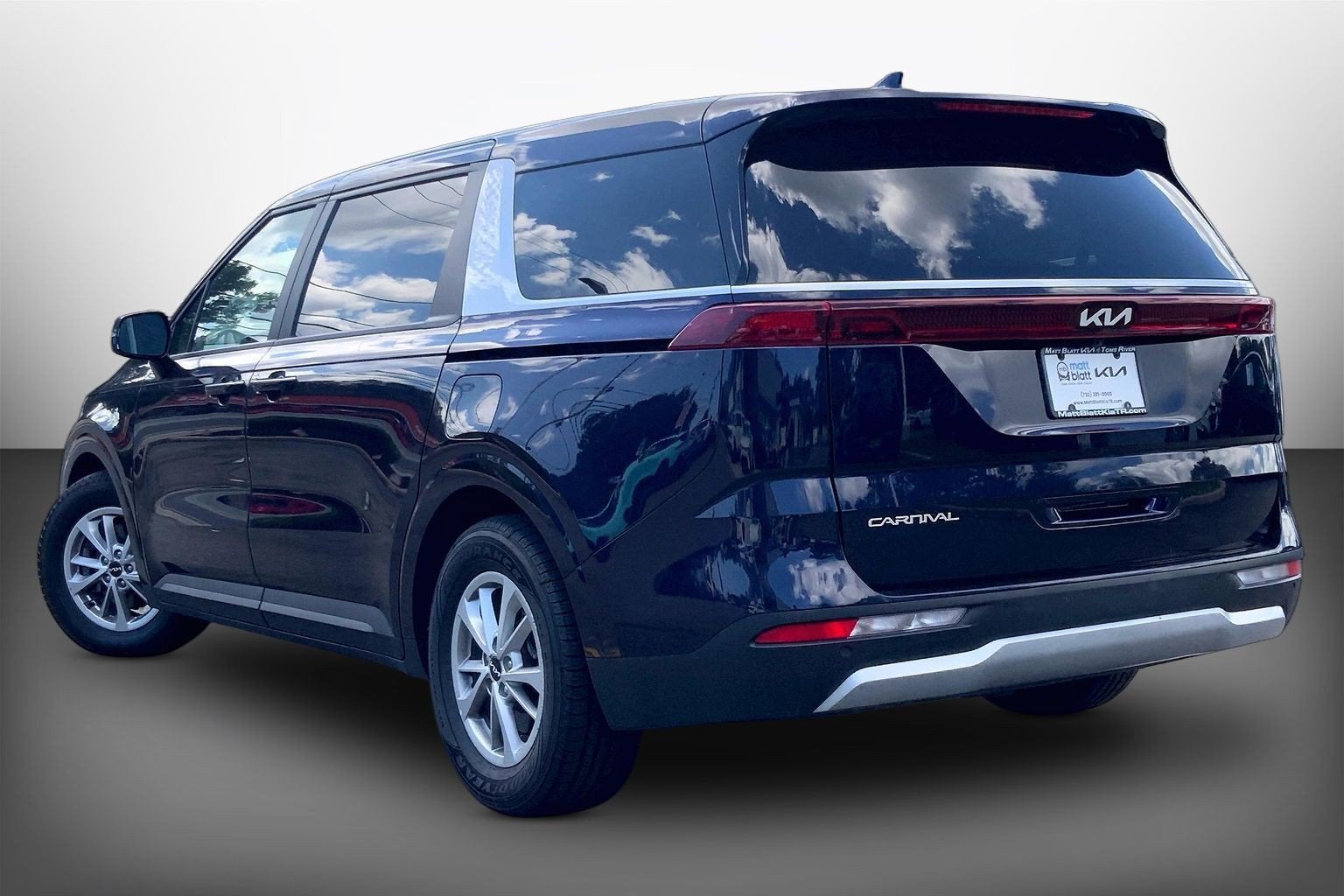 2024 Kia Carnival LX