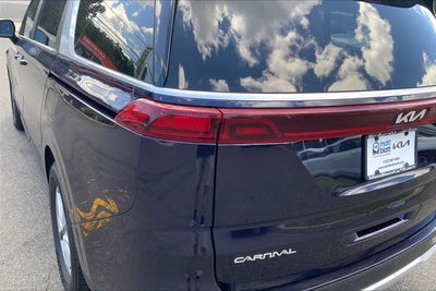 2024 Kia Carnival LX