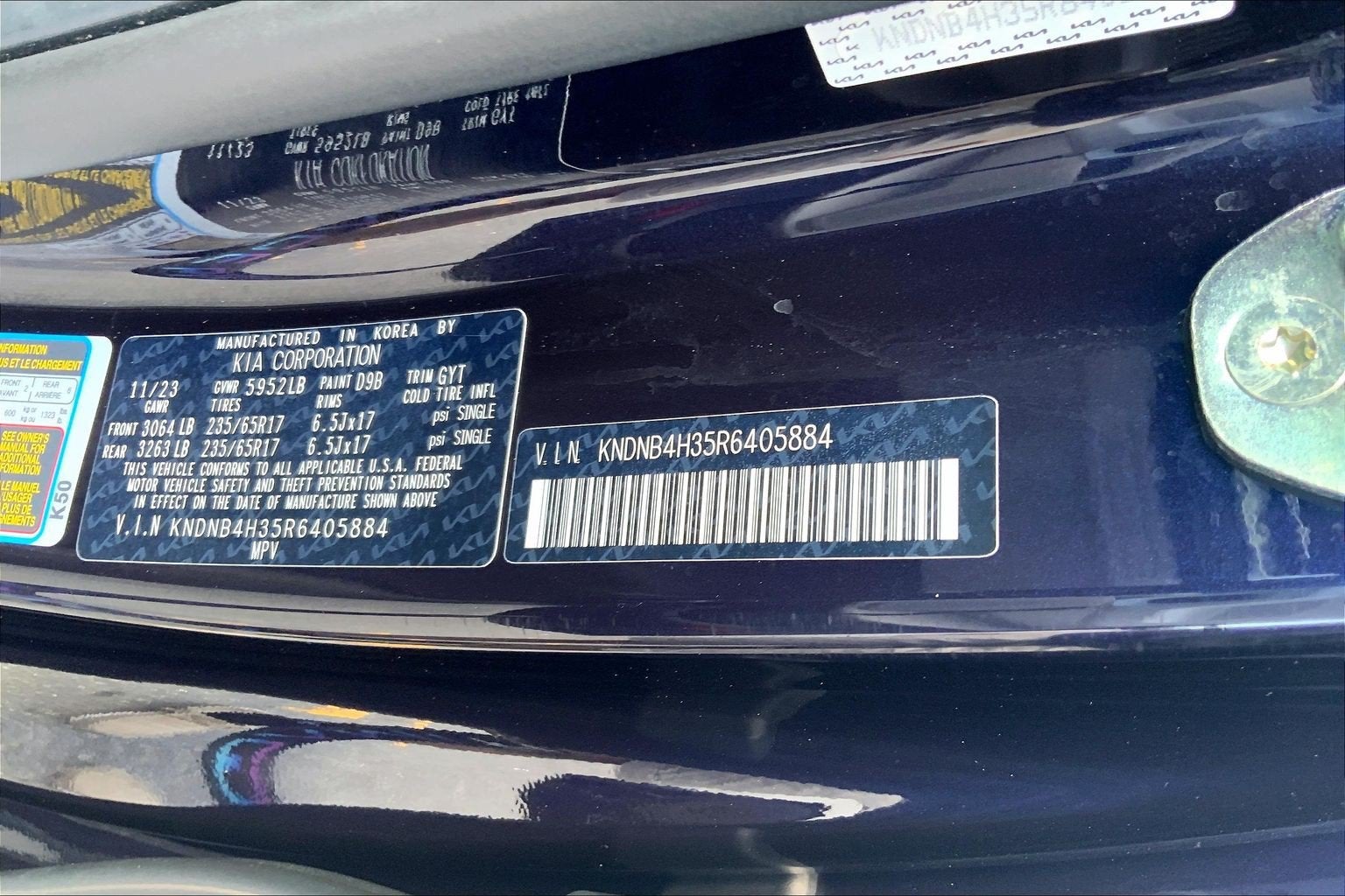 2024 Kia Carnival LX