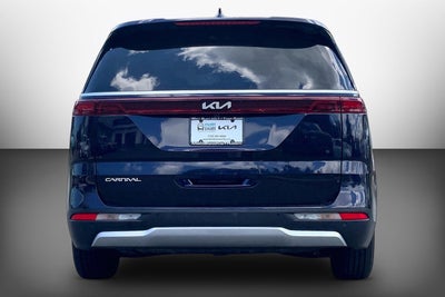2024 Kia Carnival LX