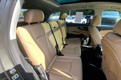 2022 Audi Q7 Premium Plus